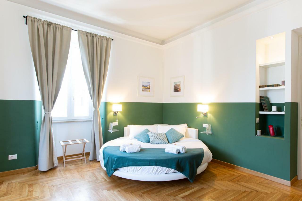Lombardia40 Luxury Suites โรม ภายนอก รูปภาพ